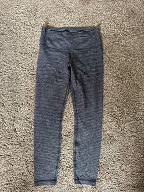 Lululemon Textured Heathered Gray Active Leggings